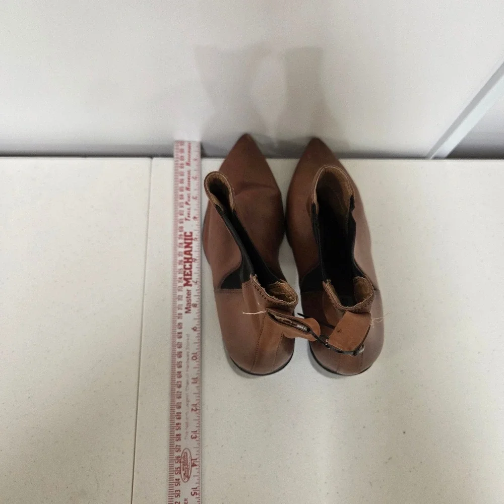 Steve Madden Cognac Brown Leather Pointed Toe Block Heel Chelsea Boots 8.5